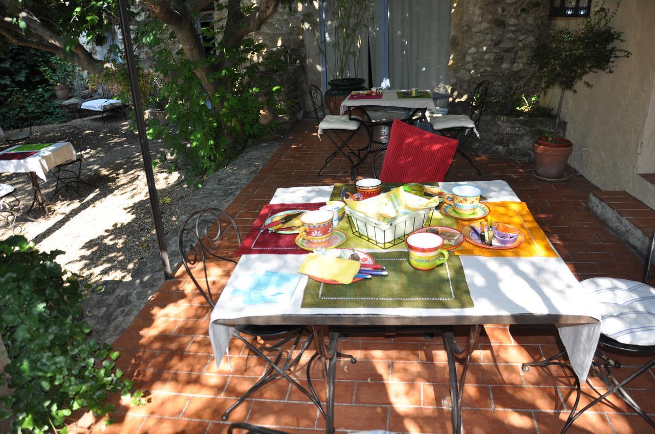 Bed and Breakfast Mas de Foncaudette Lourmarin Exterior foto