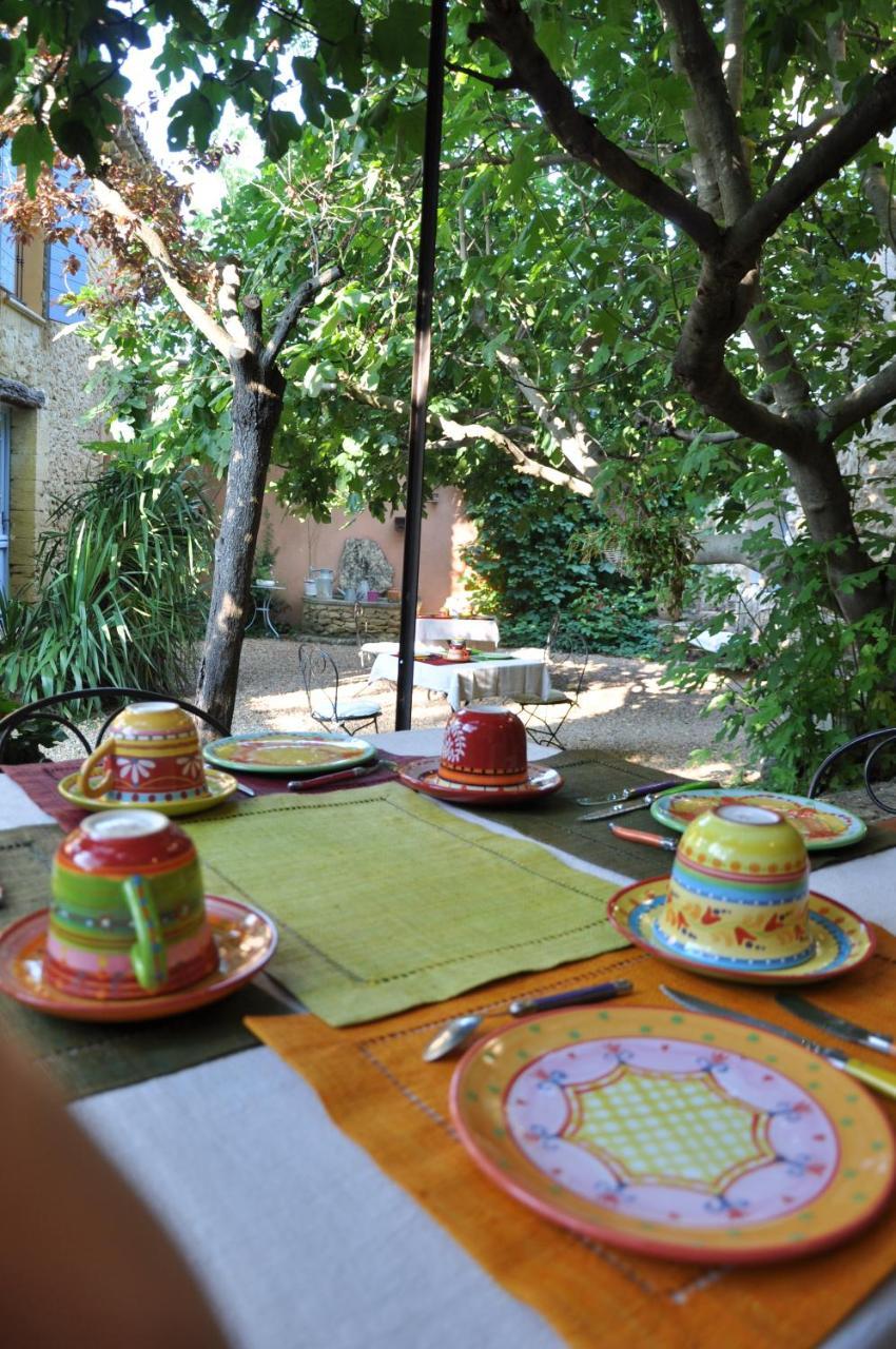 Bed and Breakfast Mas de Foncaudette Lourmarin Exterior foto