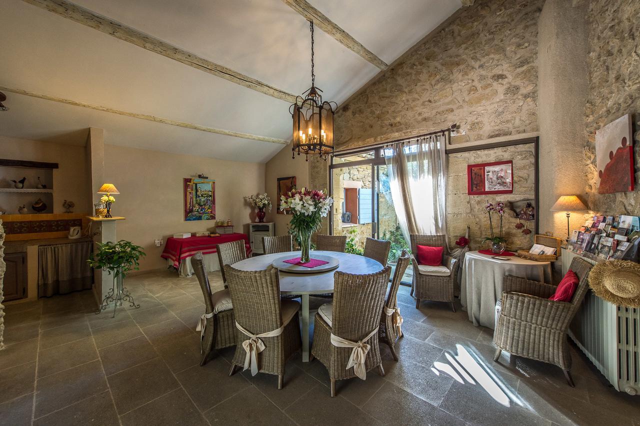 Bed and Breakfast Mas de Foncaudette Lourmarin Exterior foto