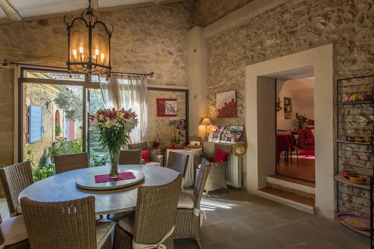 Bed and Breakfast Mas de Foncaudette Lourmarin Exterior foto